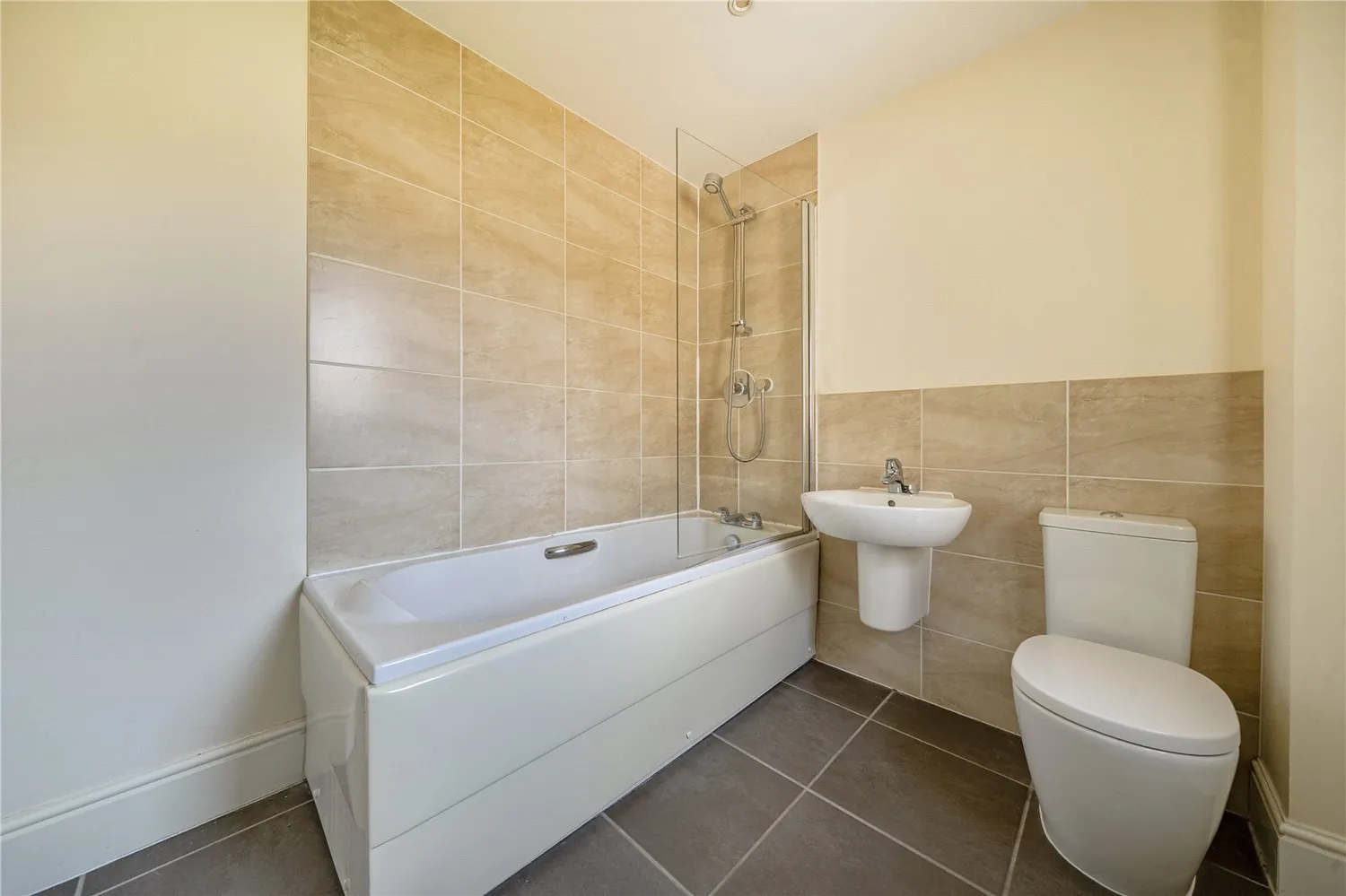 Hillfield Road, Oundle, PE8 photo 10