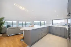 Avante Court Kingston Upon Thames KT1 photo 2