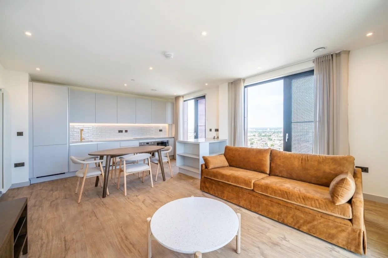 The Eades, 11 Selborne Road London E17 photo 3