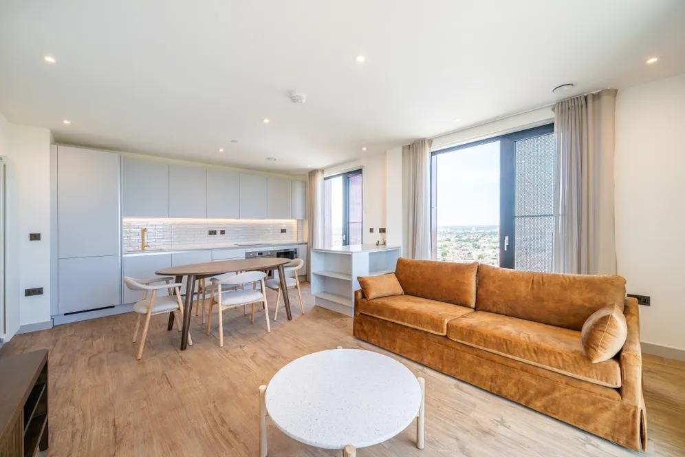 The Eades, 11 Selborne Road London E17 photo 3
