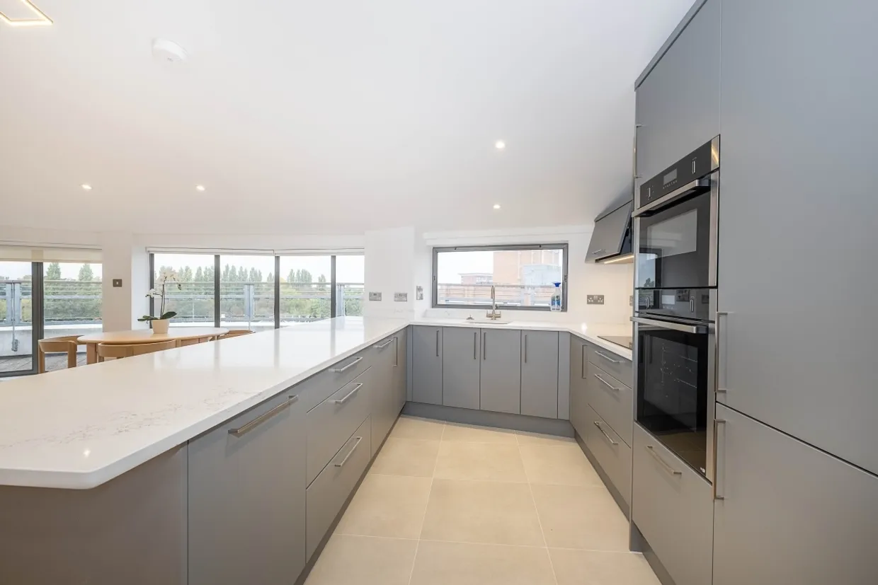 Avante Court Kingston Upon Thames KT1 photo 5