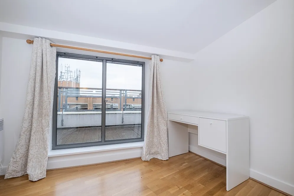 Avante Court Kingston Upon Thames KT1 photo 7