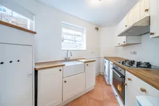 Strathblaine Road London SW11 photo 9