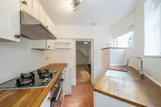 Strathblaine Road London SW11 photo 10