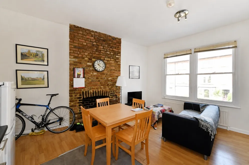 Shaftesbury Road London N19 photo 3