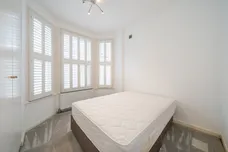 Strathblaine Road London SW11 photo 12