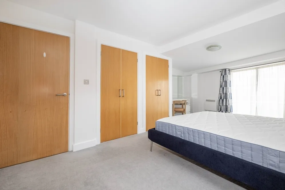 Avante Court Kingston Upon Thames KT1 photo 12