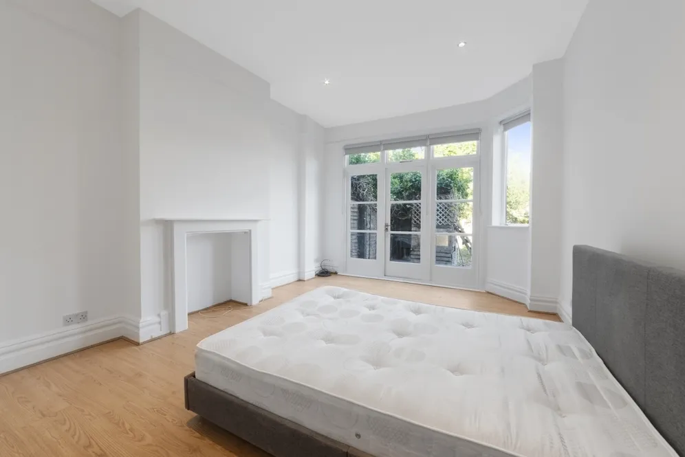 Danvers Road London N8 photo 7