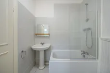 Strathblaine Road London SW11 photo 14