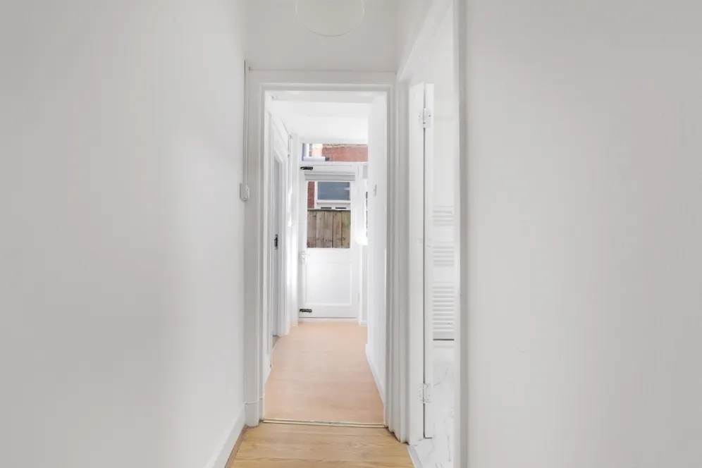 Danvers Road London N8 photo 9