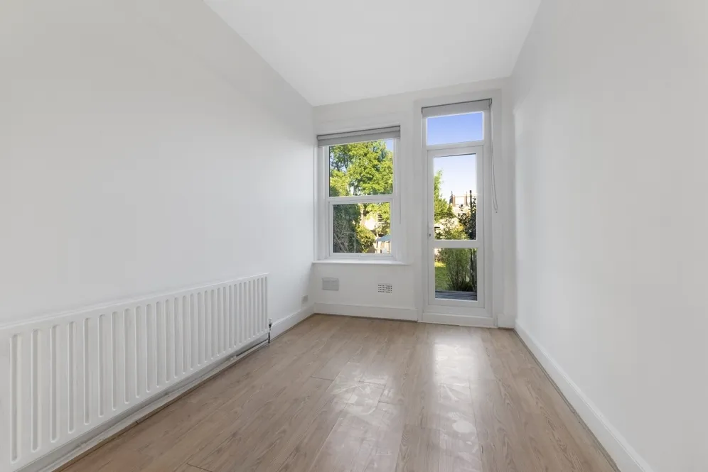 Danvers Road London N8 photo 10