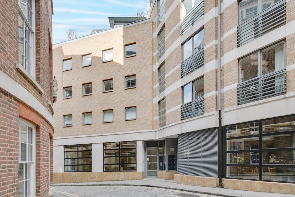 Black Friars Lane London EC4V photo 17