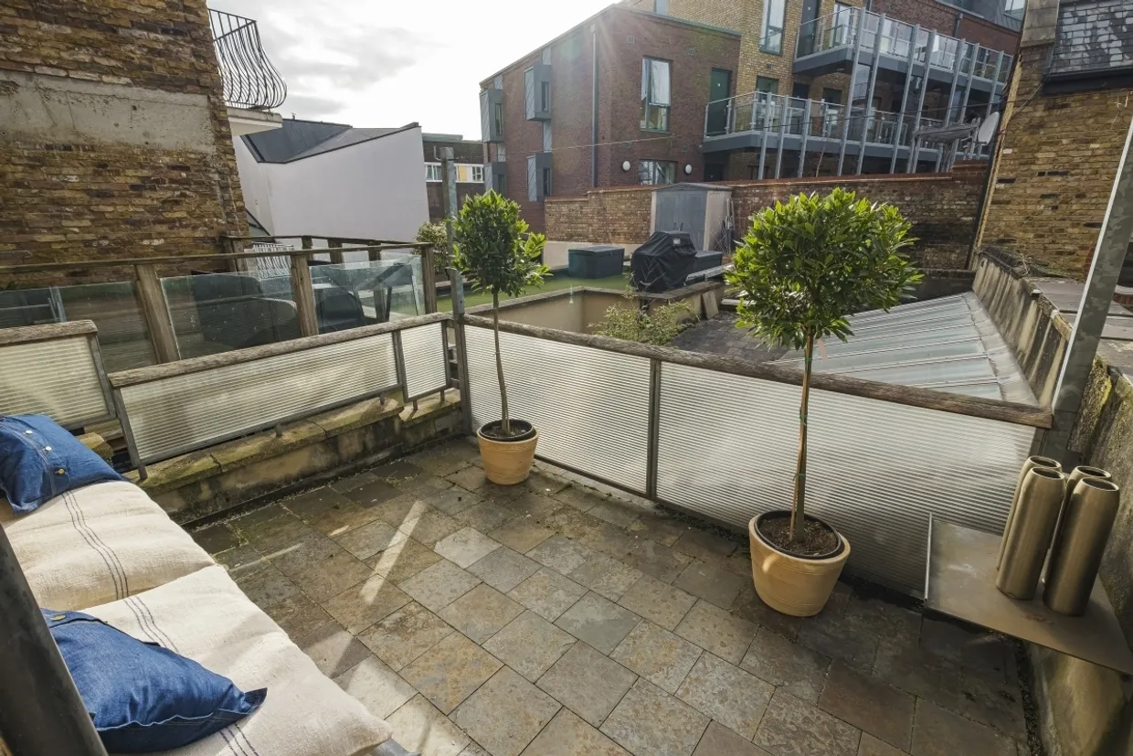 Bermondsey Street, Bermondsey, SE1 photo 17