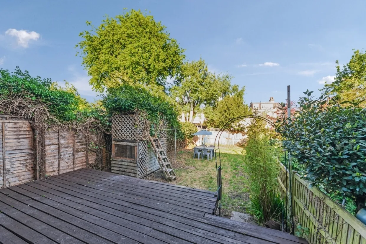 Danvers Road London N8 photo 13