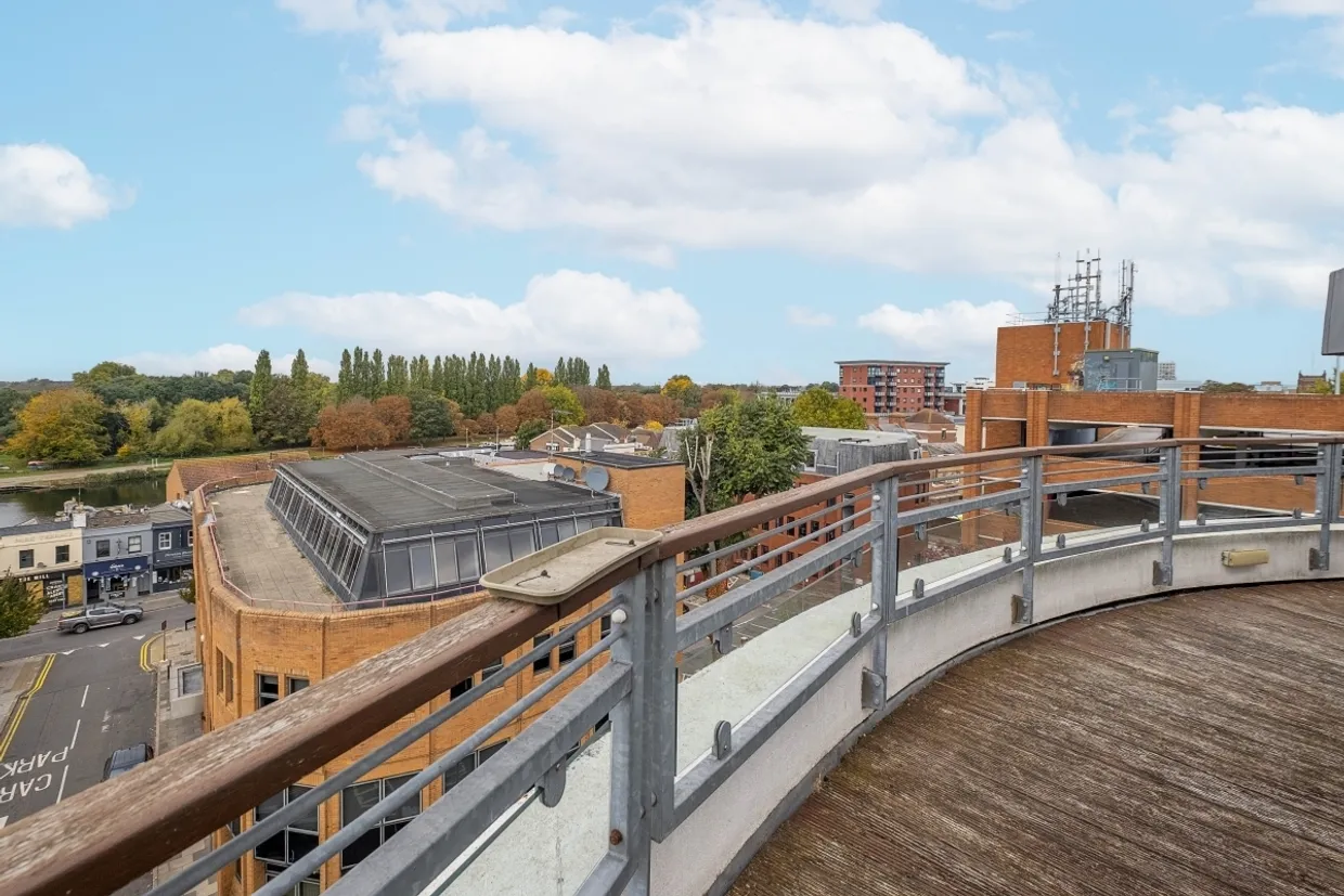 Avante Court Kingston Upon Thames KT1 photo 20