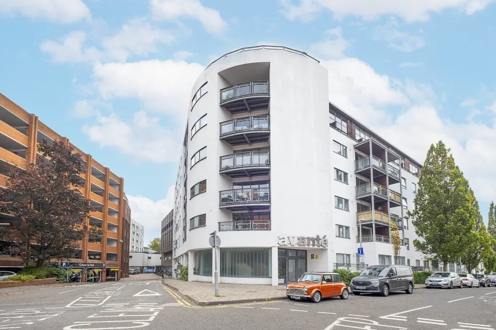 Avante Court Kingston Upon Thames KT1 photo 23