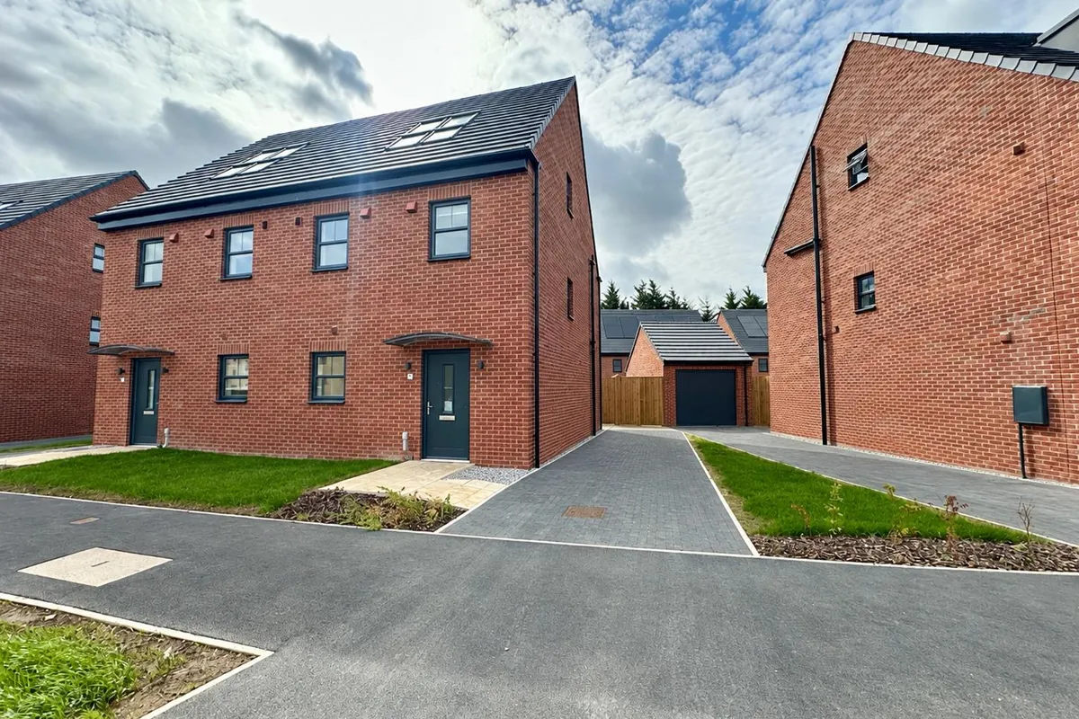 Eliza Grant Road, Crossgates, LEEDS