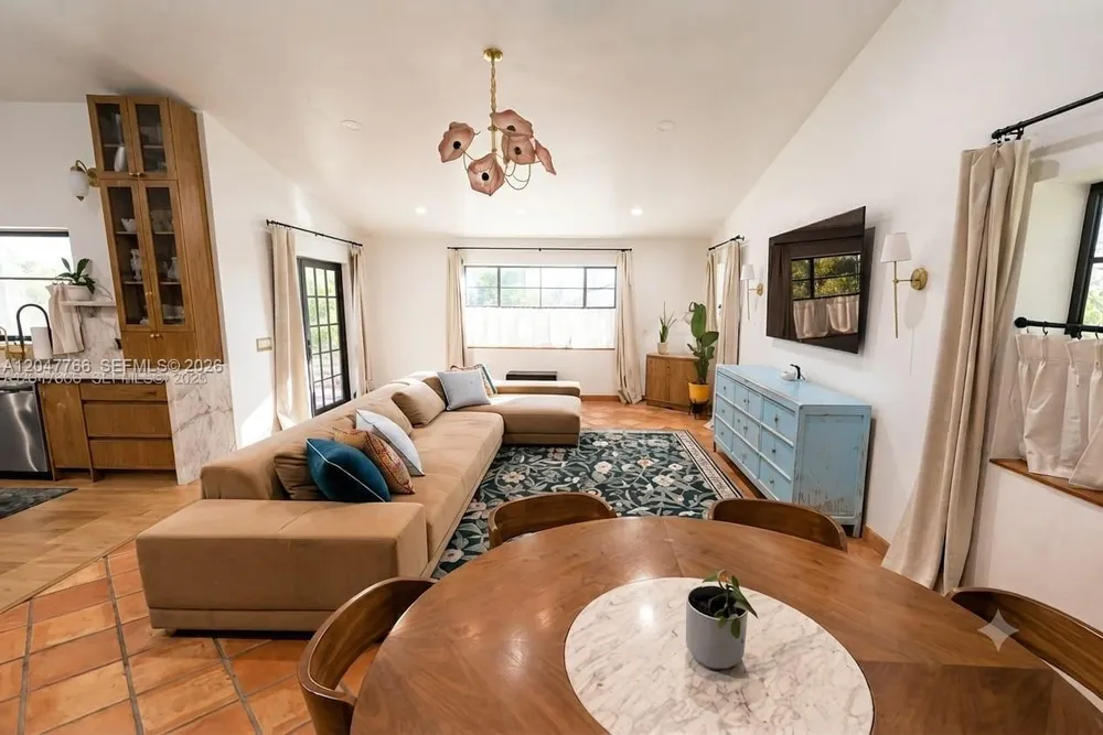 5131 SW 201st Terrace, Southwest Ranches, FL 33332