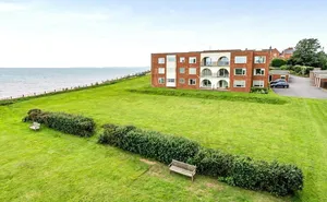 Blueberry Downs, Coastguard Road, Budleigh Salterton, Devon, EX9 photo