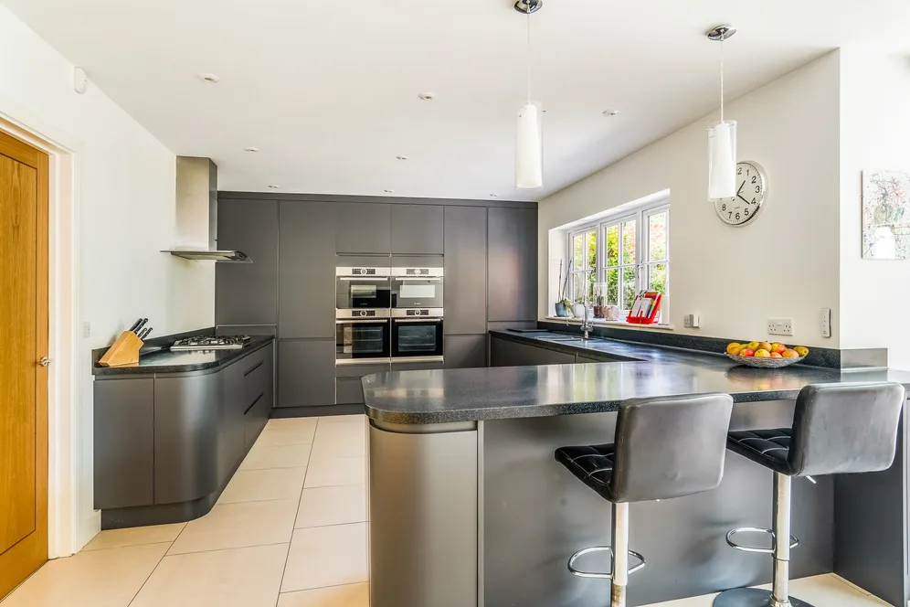 Upper Chobham Road, Camberley, GU15 photo 5