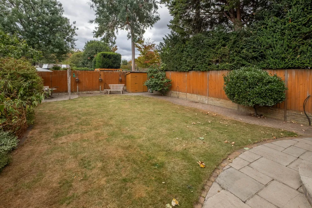 Popes Avenue, Twickenham, TW2 photo 20