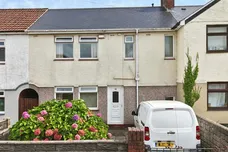 First Avenue, CAERPHILLY