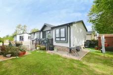 Elvington Lane, Elvington, York