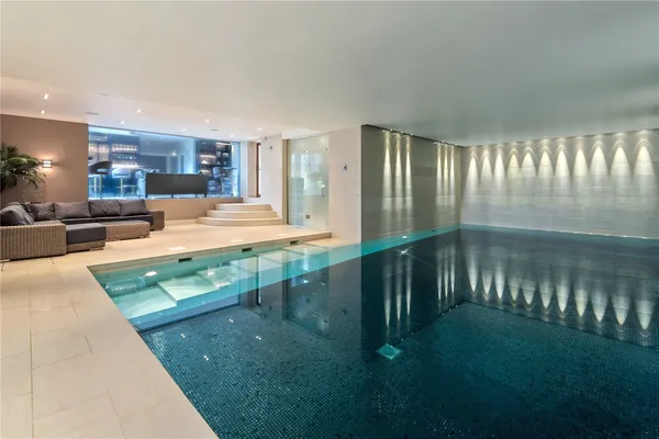 Summerhill Road, Prestbury, SK10 photo 12