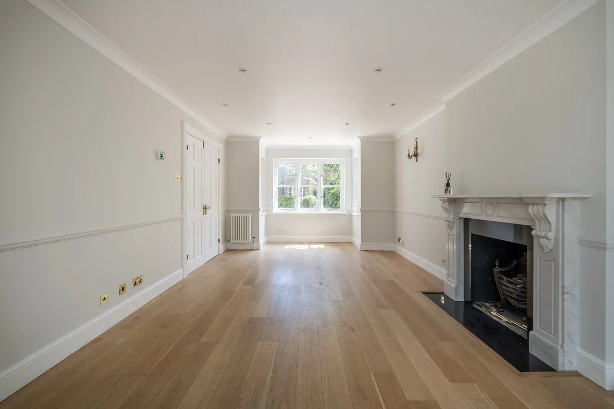 Bainbridge Close, Richmond, TW10 photo 3