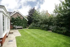 Bainbridge Close, Richmond, TW10 photo 16