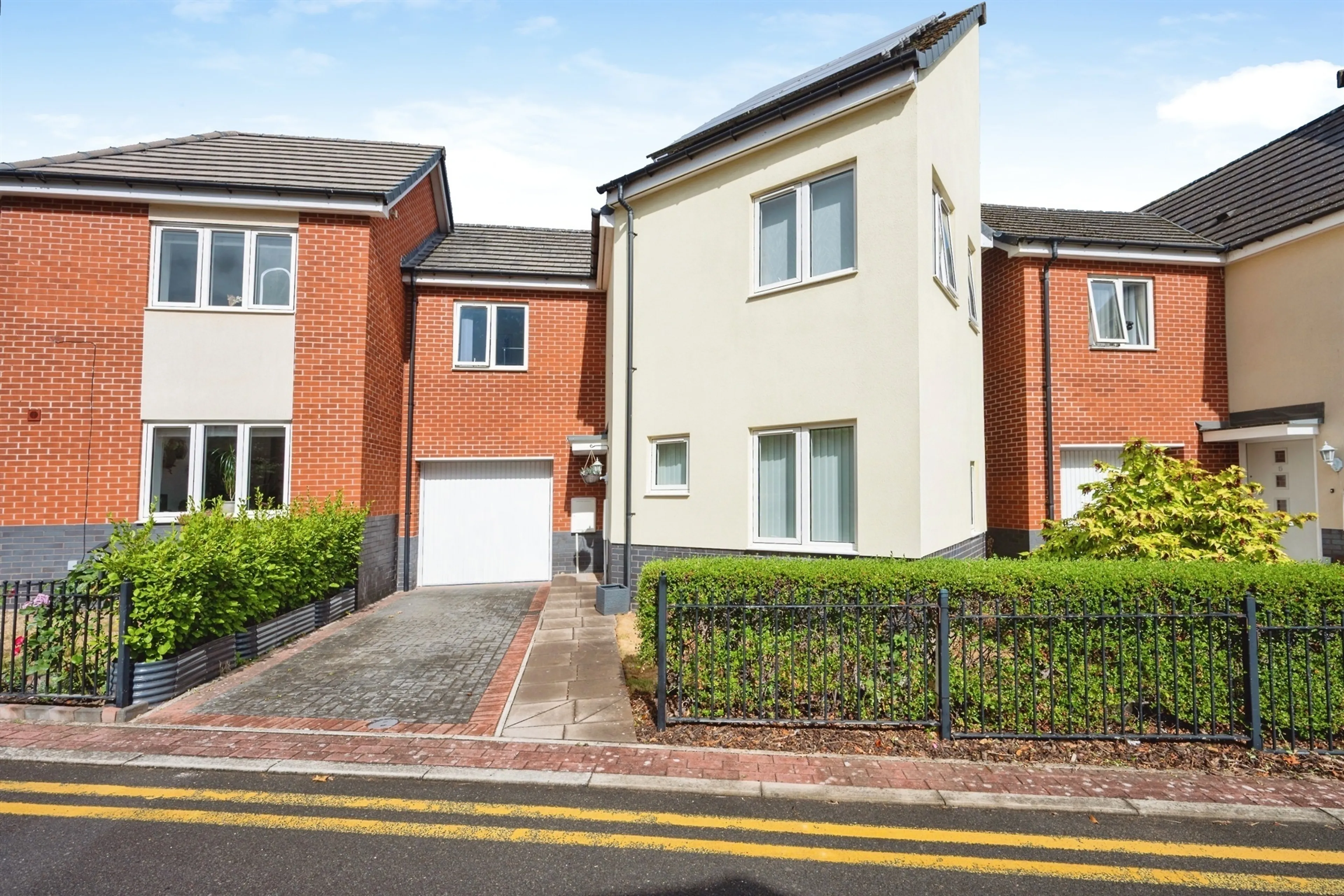 Property photo 0