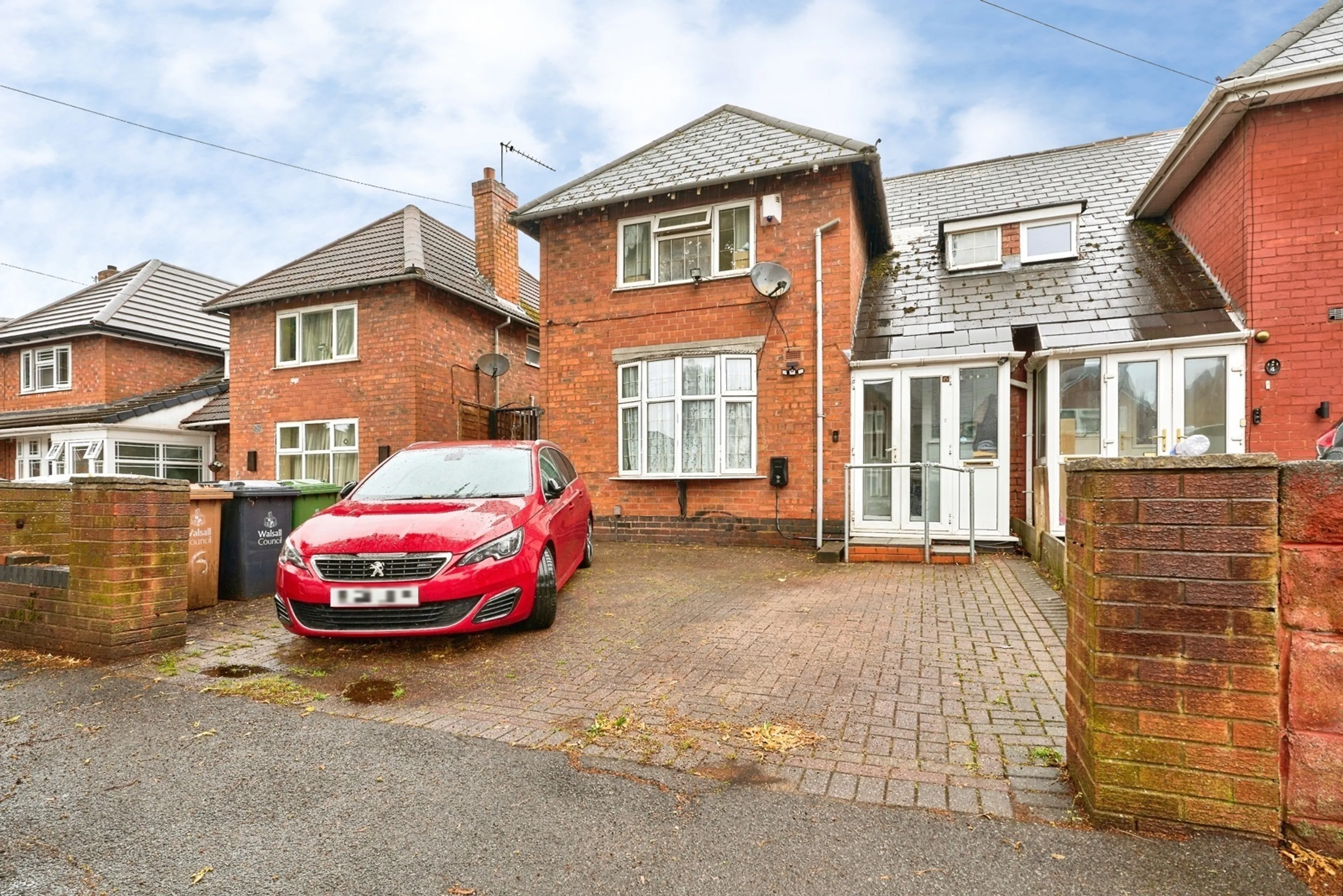 Property photo 0