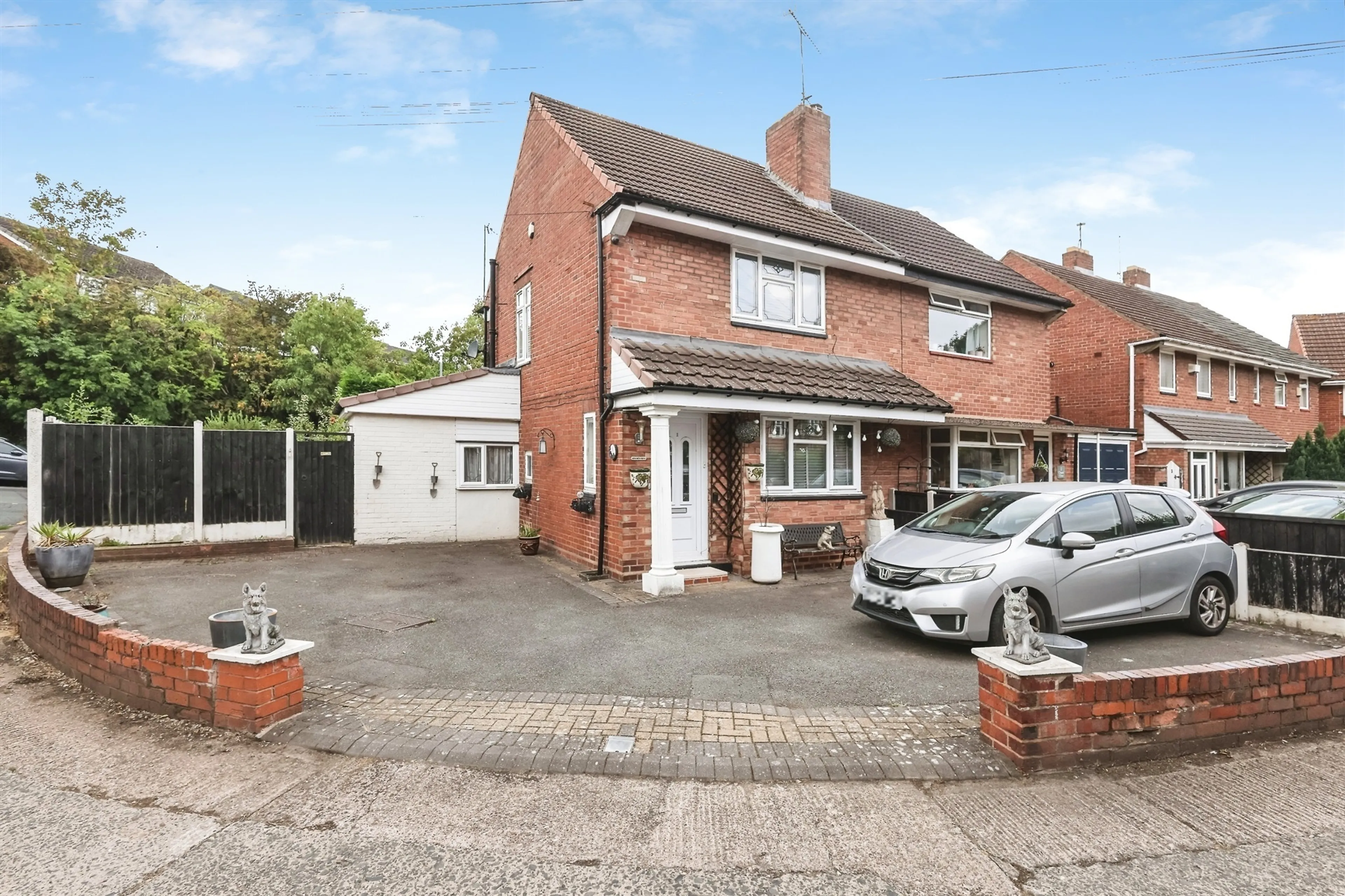 Property photo 0