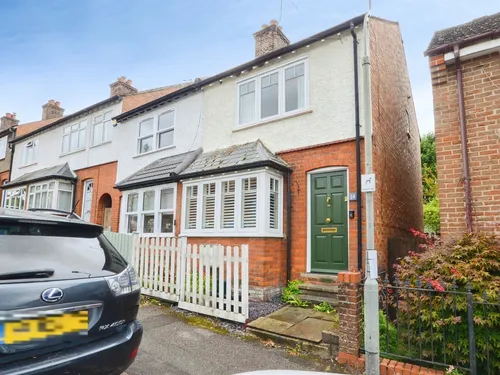 Cameron Road, Cheshamphoto