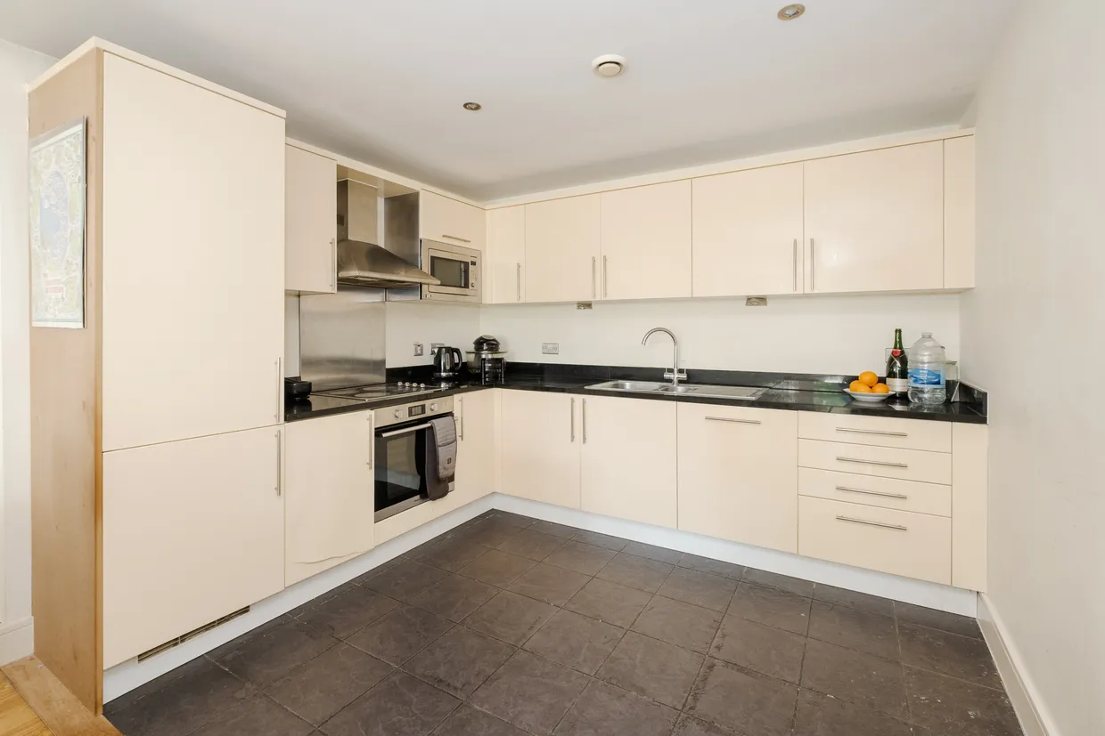 Drayton Park, London, N5 photo 5