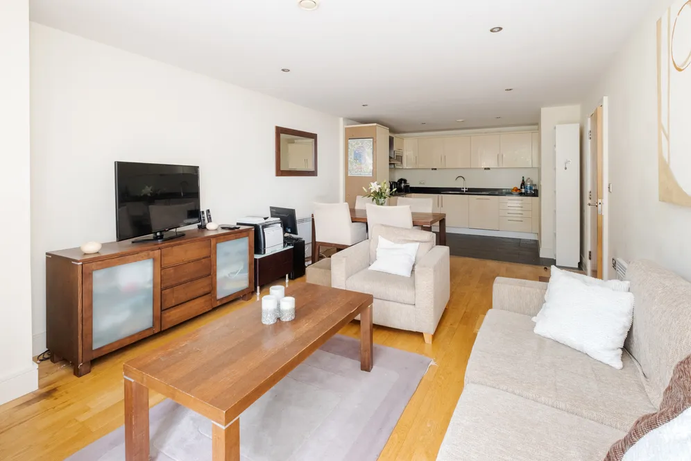 Drayton Park, London, N5 photo 8