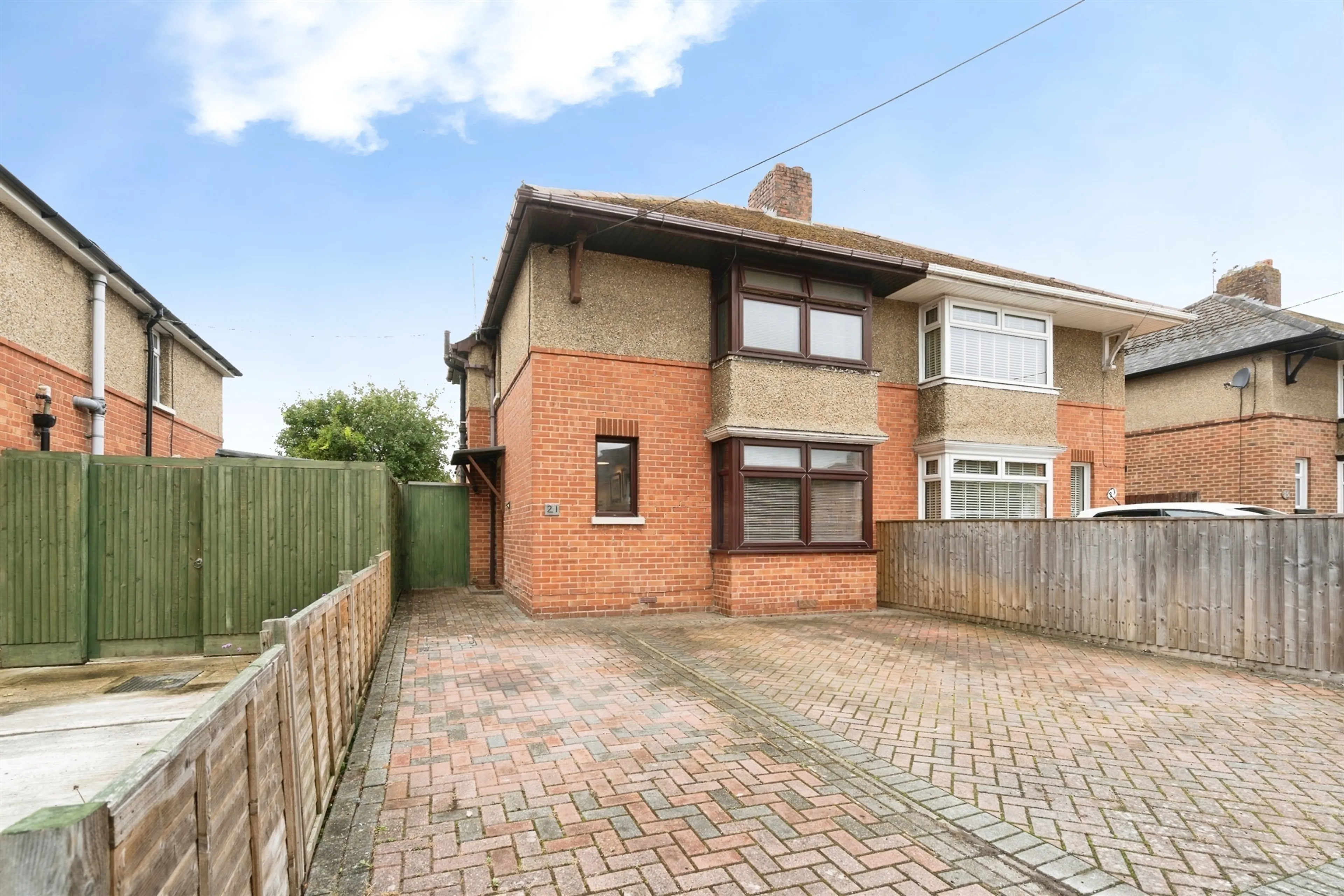 Property photo 0