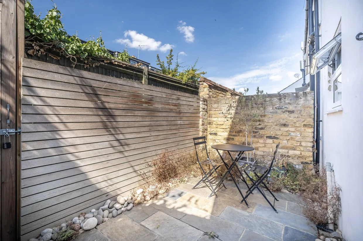 Rock Avenue, London, SW14 photo 5