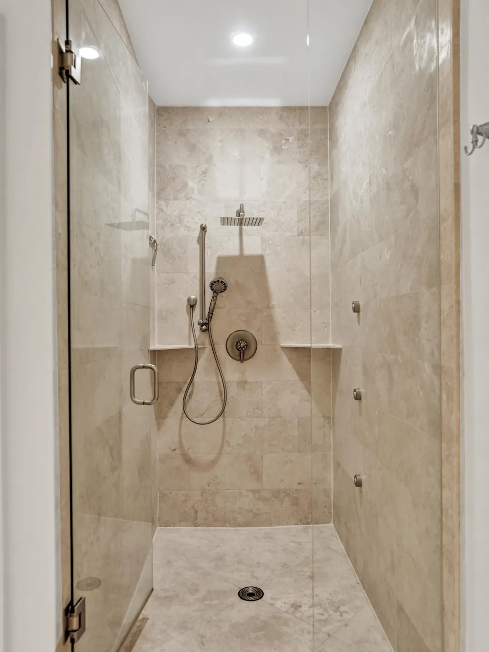 210 Hendricks Isle, Fort Lauderdale, FL 33301