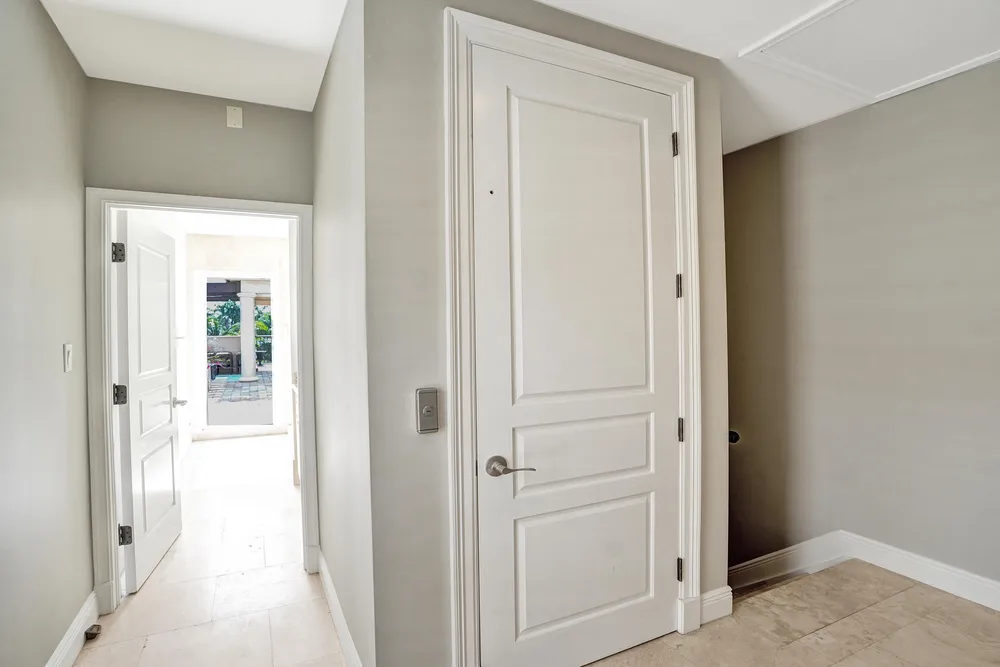 210 Hendricks Isle, Fort Lauderdale, FL 33301