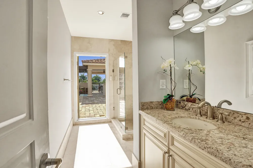 210 Hendricks Isle, Fort Lauderdale, FL 33301