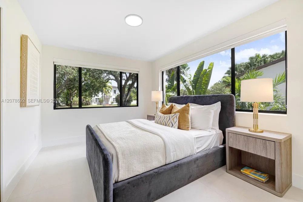 558 NE 94th St, Miami Shores, FL 33138