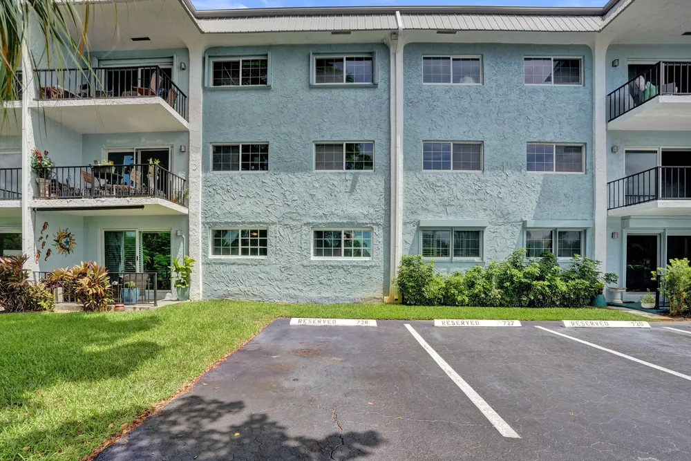 3004 NE 5th Terrace, Wilton Manors, FL 33334