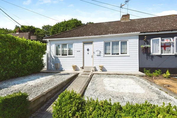 Woodside Road, Hockley, Essex, SS5
