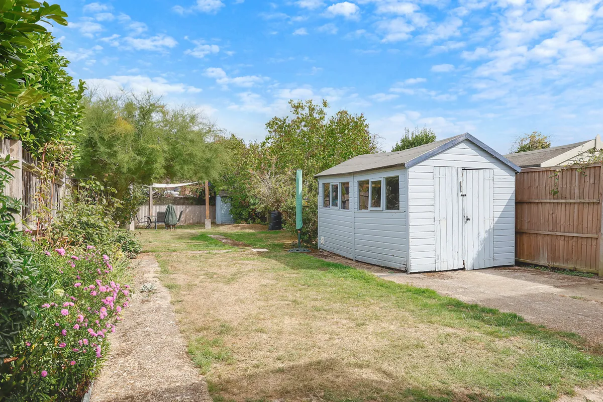 Hevers Avenue, Horley, Surrey, RH6