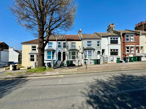 Elm Grove, Brighton, BN2 3ES