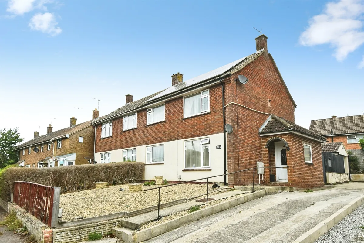 Oaksey Road, SWINDON