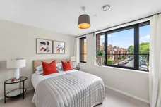Fallsbrook Road, London