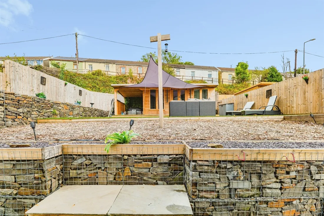 Property photo 28