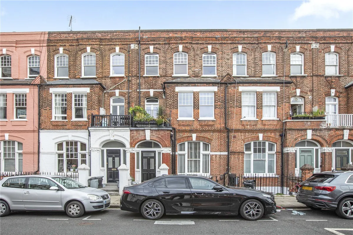 Barton Road, London, W14
